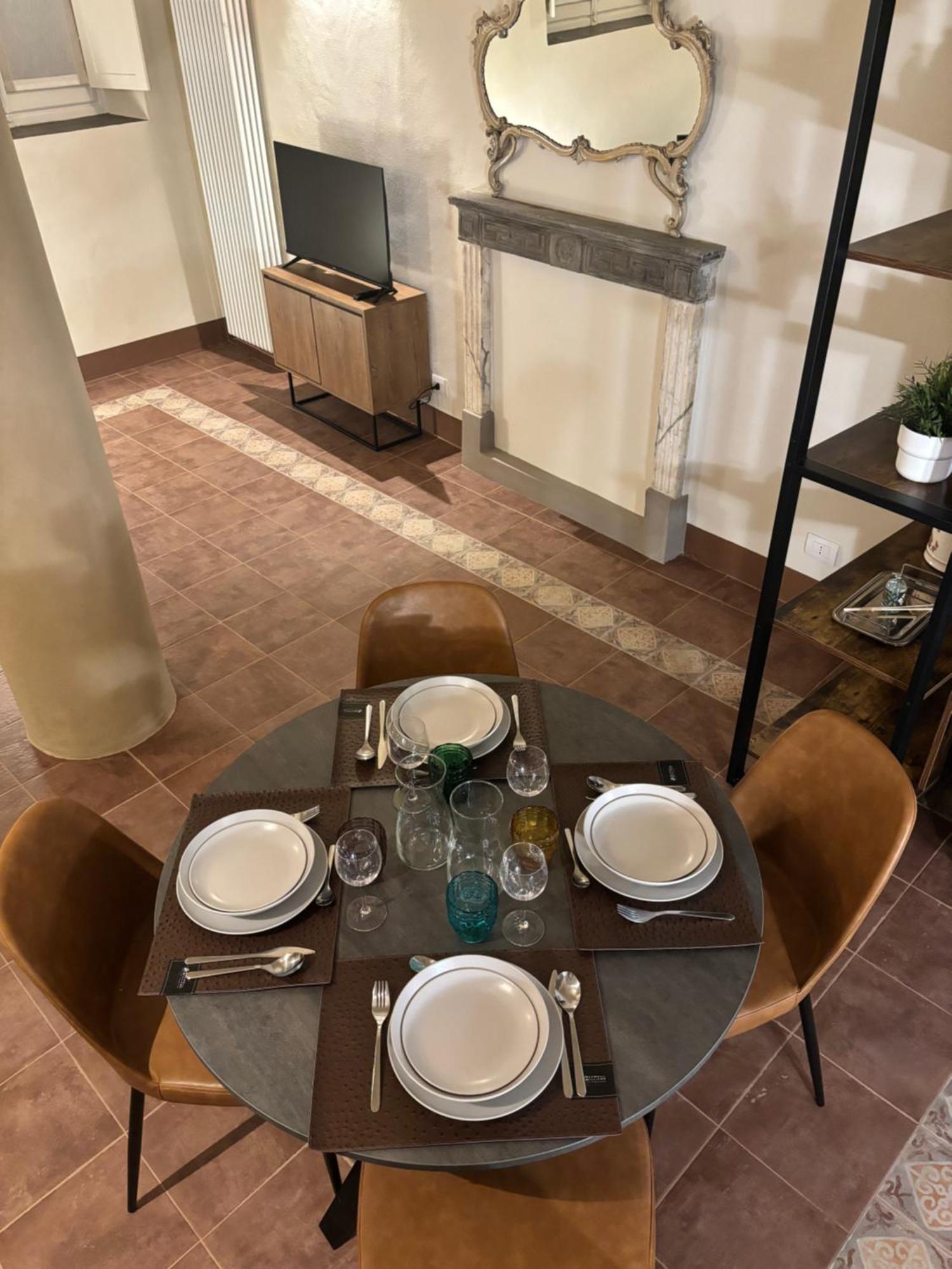 Appartamento L'Antica Colonna, In Centro Storico Parma Exteriör bild