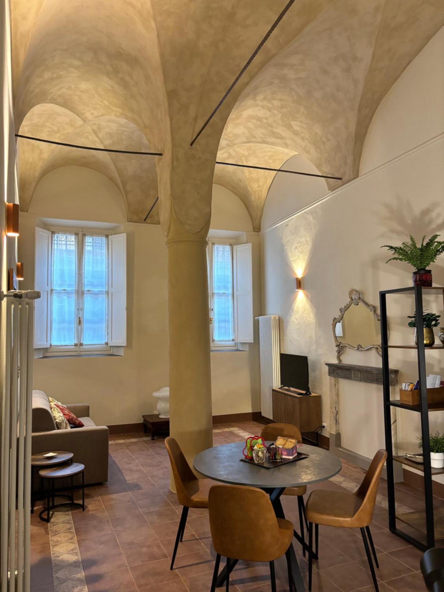 Appartamento L'Antica Colonna, In Centro Storico Parma Exteriör bild