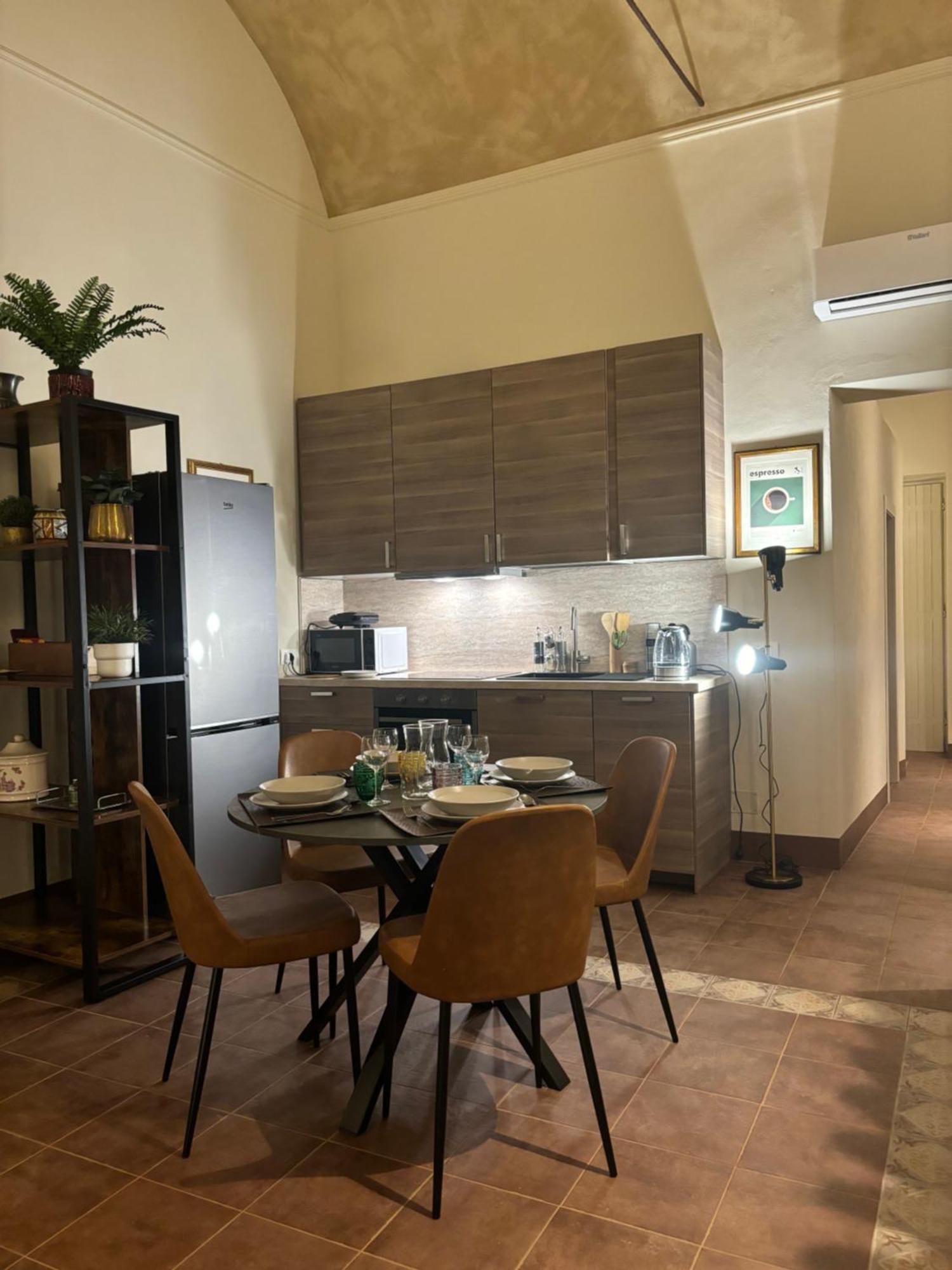Appartamento L'Antica Colonna, In Centro Storico Parma Exteriör bild