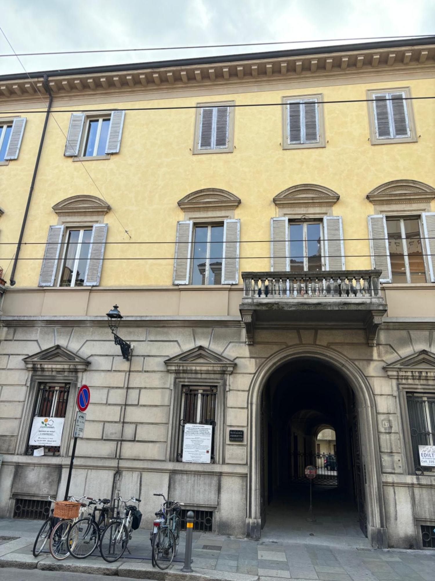 Appartamento L'Antica Colonna, In Centro Storico Parma Exteriör bild